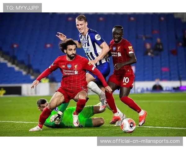 利物浦决策突破:边路抢点与穿插演练的全新战略 利物浦决策突破:边路抢点与穿插演练的全新战略