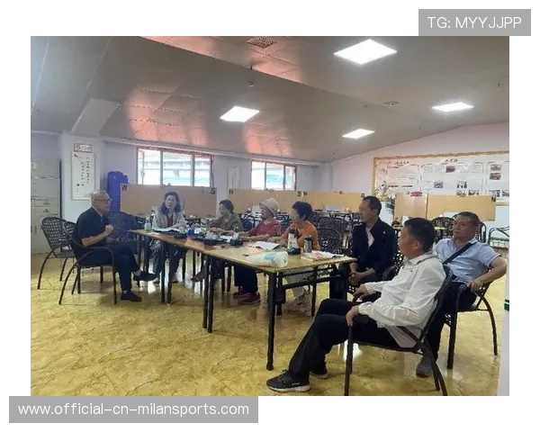 桥牌社会化普及项目让更多社区老年人参与社交 桥牌社会化普及项目让更多社区老年人参与社交