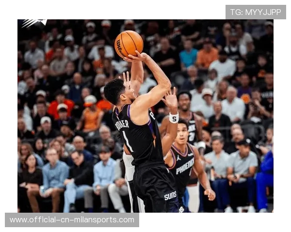 掀翻马刺，NBA爆出大冷门！布克28+13带飞全队，文班14中4失灵了，布克g2拿下31分5篮板6助攻